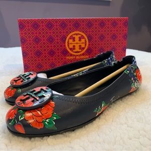 Tory Burch Minnie Floral Printed Travel Flats, Size 7.5
NWOT